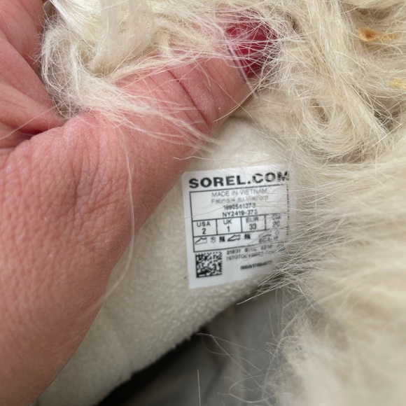 Girls Sorel Winter boots - Picture 2 of 2